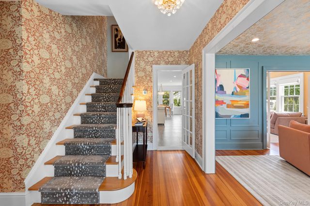 9 Hendrickson Avenue, Rockville Centre, NY 11570