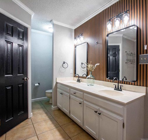 20 High TImber Drive, Maumelle, AR 72113