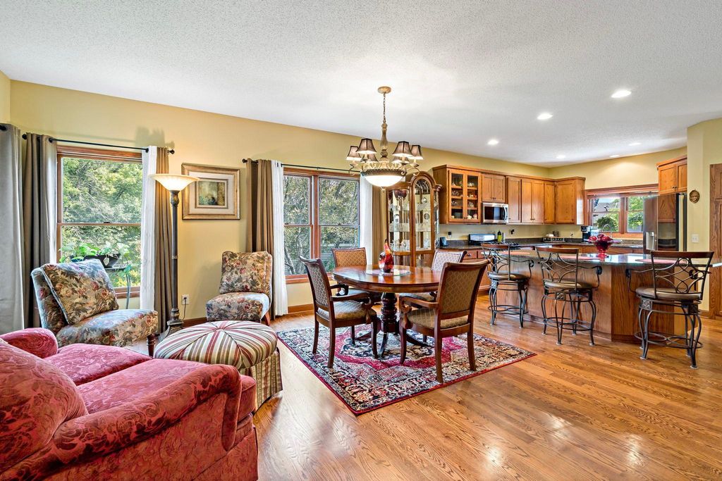 1371 Holly Avenue N, Oakdale, MN 55128 — photo 5