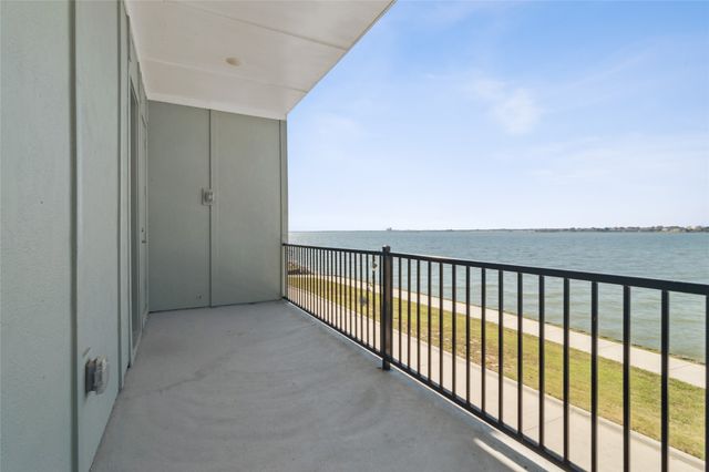 714 Resort Drive, Rowlett, TX 75088