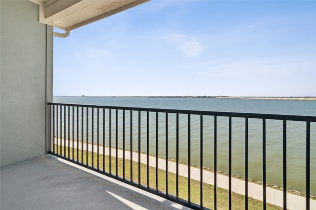 714 Resort Drive, Rowlett, TX 75088