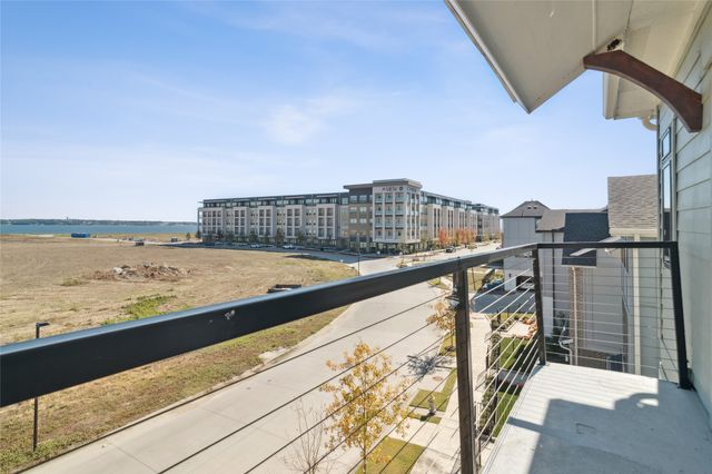 714 Resort Drive, Rowlett, TX 75088