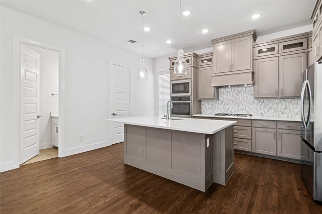 714 Resort Drive, Rowlett, TX 75088