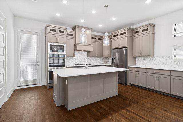 714 Resort Drive, Rowlett, TX 75088