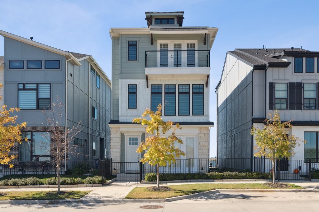 714 Resort Drive, Rowlett, TX 75088