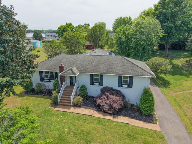 108 Maureen Dr, Hendersonville, TN 37075