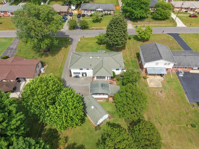 108 Maureen Dr, Hendersonville, TN 37075