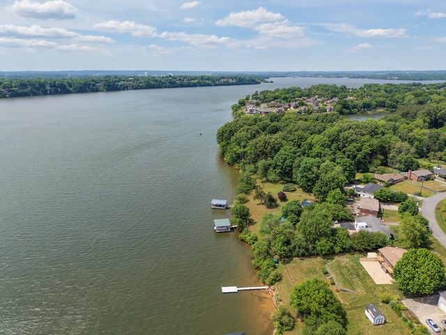 108 Maureen Dr, Hendersonville, TN 37075