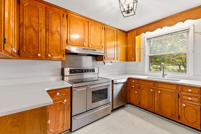 108 Maureen Dr, Hendersonville, TN 37075