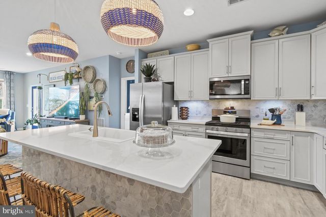 38453 CARROLL DR, Millville, DE 19967