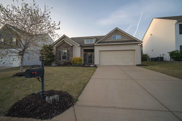 454 Wolfbend Road, Woodruff, SC 29388