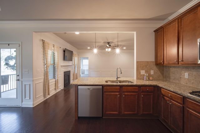 454 Wolfbend Road, Woodruff, SC 29388