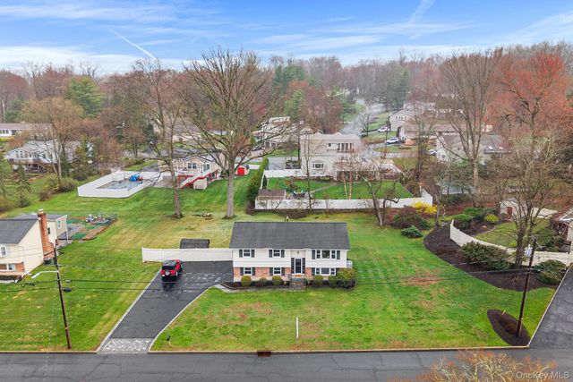 31 Bluebird Drive, Congers, NY 10920