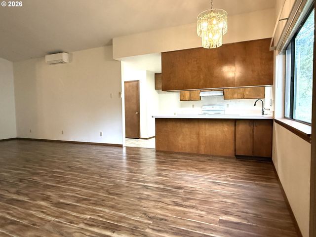 1475 GLENWOOD Dr, Brookings, OR 97415