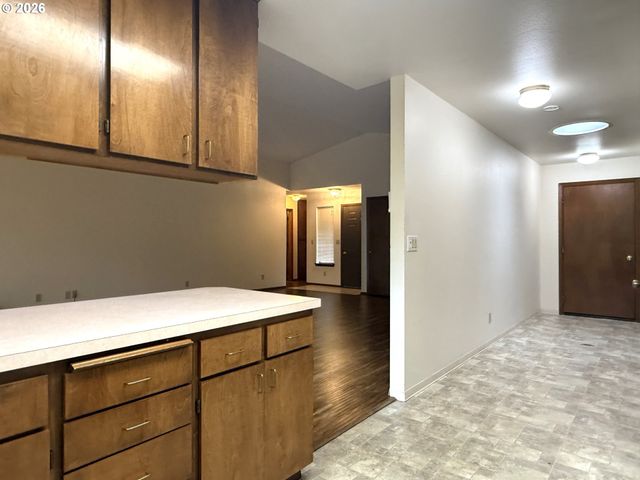 1475 GLENWOOD Dr, Brookings, OR 97415