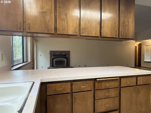 1475 GLENWOOD Dr, Brookings, OR 97415