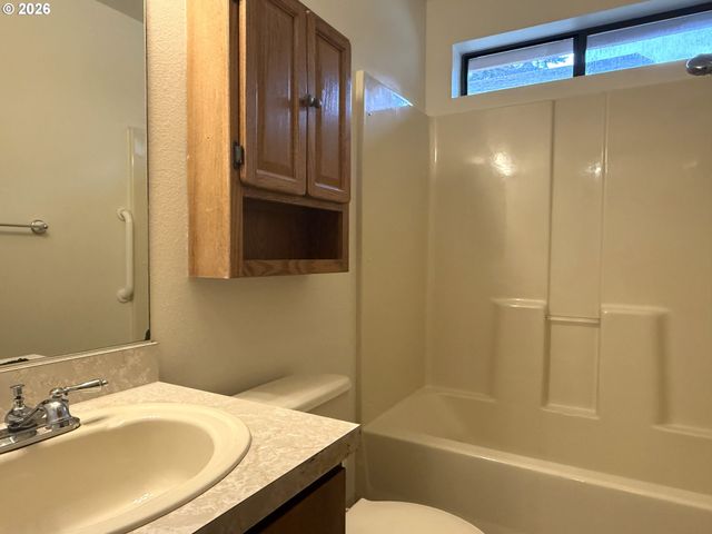 1475 GLENWOOD Dr, Brookings, OR 97415