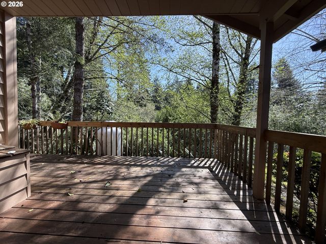 1475 GLENWOOD Dr, Brookings, OR 97415