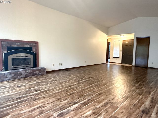 1475 GLENWOOD Dr, Brookings, OR 97415