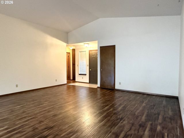 1475 GLENWOOD Dr, Brookings, OR 97415