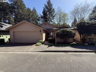 1475 GLENWOOD Dr, Brookings, OR 97415