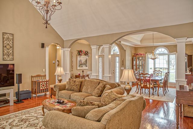 4113 Plantation Dr, Cookeville, TN 38506