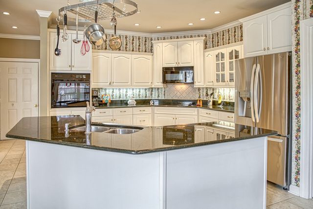 4113 Plantation Dr, Cookeville, TN 38506