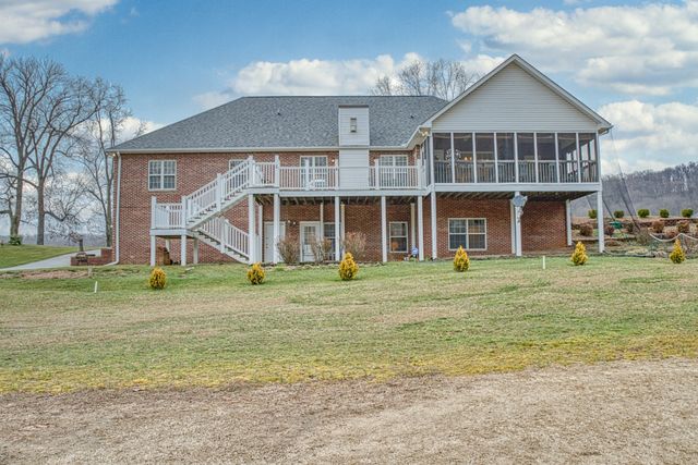 4113 Plantation Dr, Cookeville, TN 38506