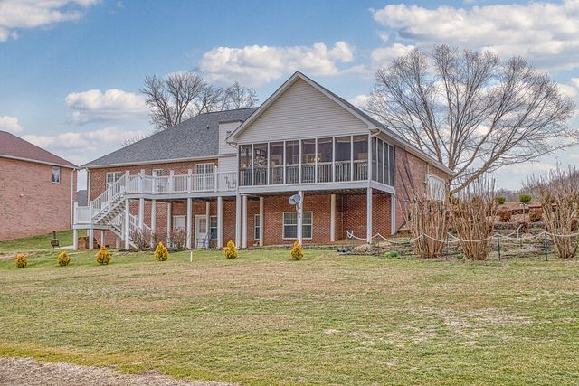 4113 Plantation Dr, Cookeville, TN 38506