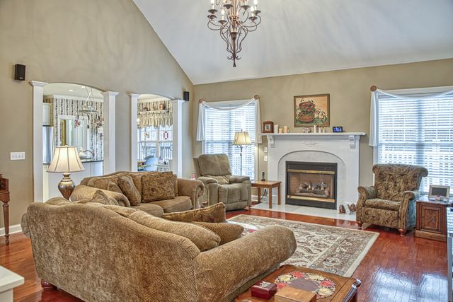 4113 Plantation Dr, Cookeville, TN 38506