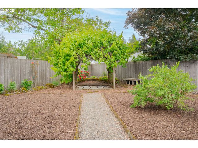 15710 Ne 9TH Cir, Vancouver, WA 98684