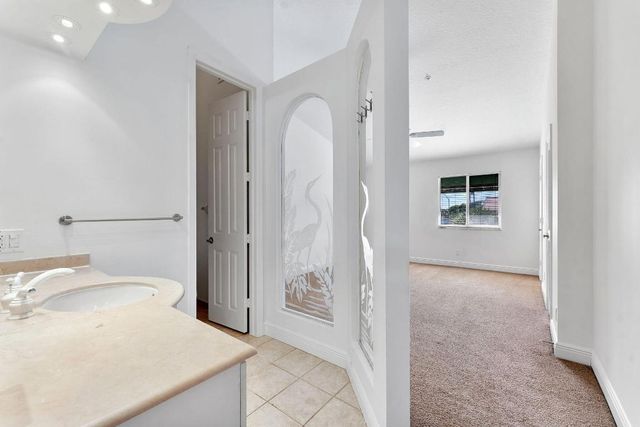 2469 NE 14 Street, Pompano Beach, FL 33062