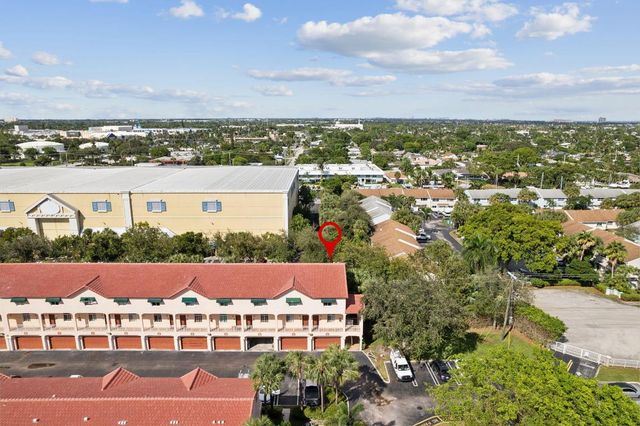 2469 NE 14 Street, Pompano Beach, FL 33062