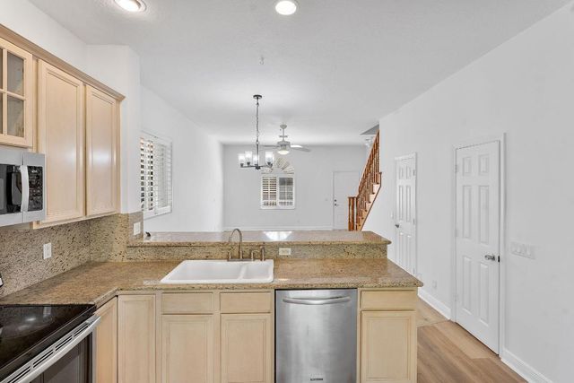 2469 NE 14 Street, Pompano Beach, FL 33062