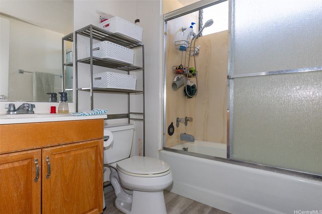 922 McCully Street, Honolulu, HI 96826