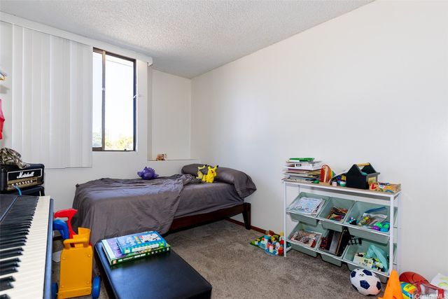 922 McCully Street, Honolulu, HI 96826