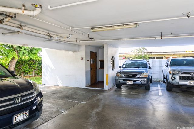922 McCully Street, Honolulu, HI 96826