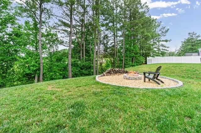 176 Nunally Dr, Baxter, TN 38544
