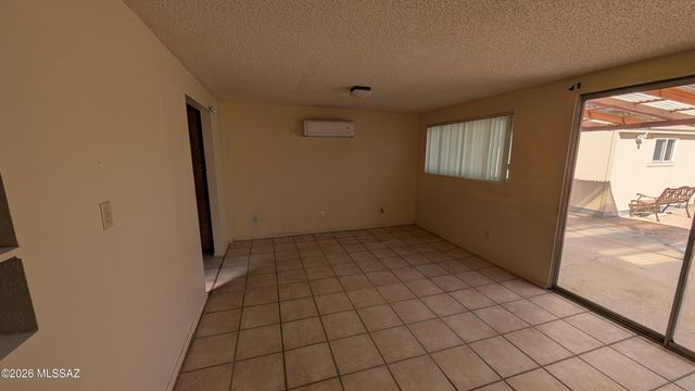 25 E Los Reales Road, Tucson, AZ 85756