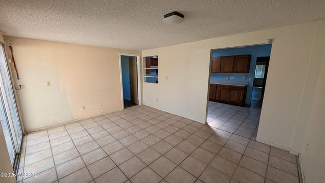 25 E Los Reales Road, Tucson, AZ 85756