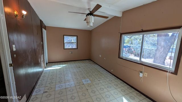 25 E Los Reales Road, Tucson, AZ 85756