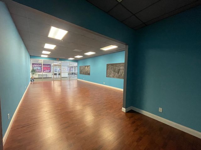 804 Eastwood Drive 7, Mahomet, IL 61853