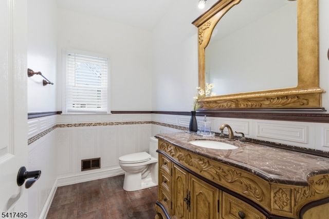 44 Linberger Dr, Bridgewater Twp., NJ 08807