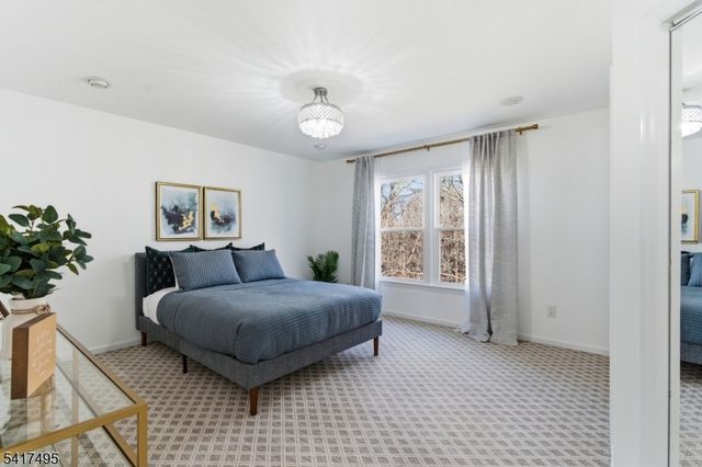 44 Linberger Dr, Bridgewater Twp., NJ 08807