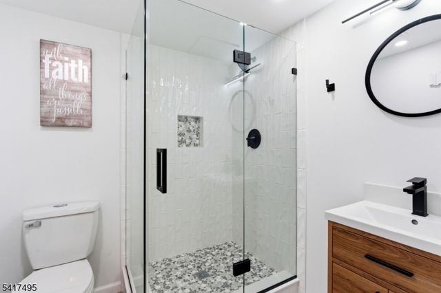 44 Linberger Dr, Bridgewater Twp., NJ 08807