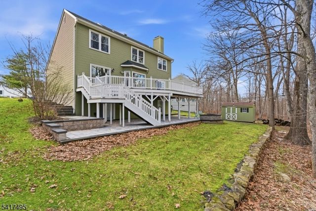 44 Linberger Dr, Bridgewater Twp., NJ 08807