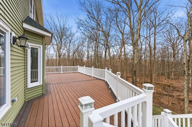 44 Linberger Dr, Bridgewater Twp., NJ 08807