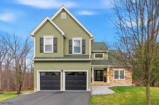 44 Linberger Dr, Bridgewater Twp., NJ 08807