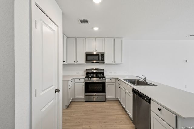 9754 JANEFIELD ML, San Antonio, TX 78254