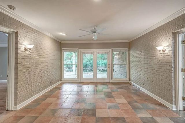 8630 WOOD FARMS CV, Memphis, TN 38016